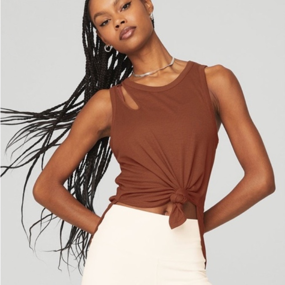ALO Yoga Ribbed Peak Cut Out Tank Top